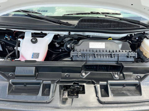 2025 Chevrolet Express 2500