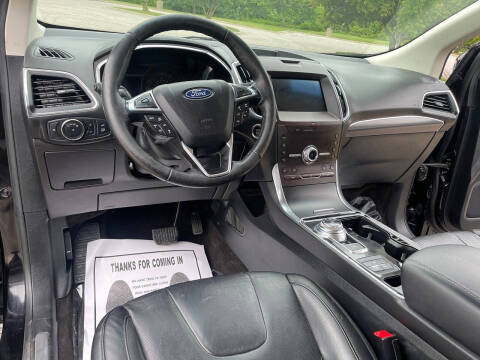 2020 Ford Edge Titanium