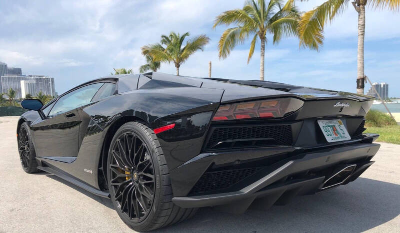 2018 Lamborghini Aventador LP 740-4 S