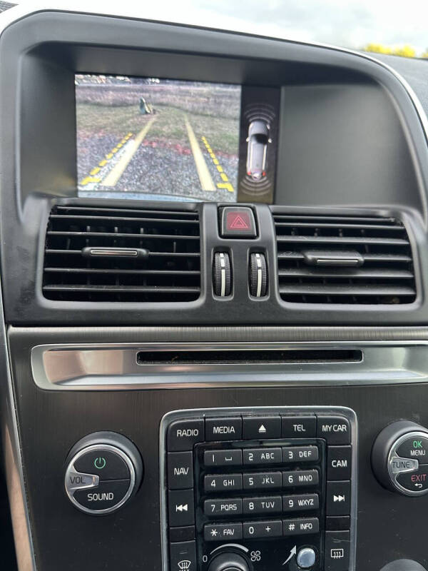 2014 Volvo XC60 T6 Premier Plus