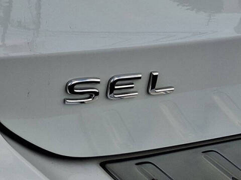 2024 Volkswagen Taos SEL 4Motion