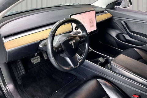 2019 Tesla Model 3 Standard Range Plus