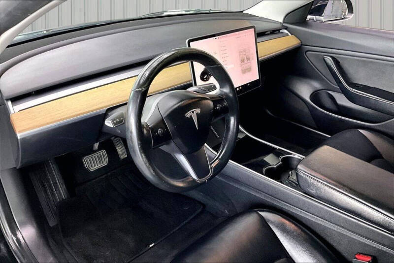 2019 Tesla Model 3 Standard Range Plus