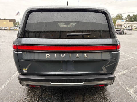 2022 Rivian R1S Launch Edition
