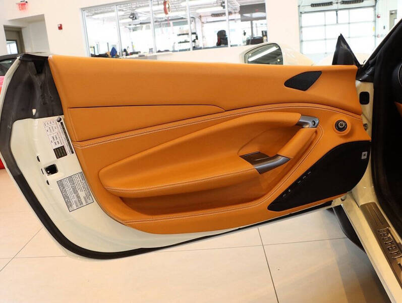 2022 Ferrari F8 Spider