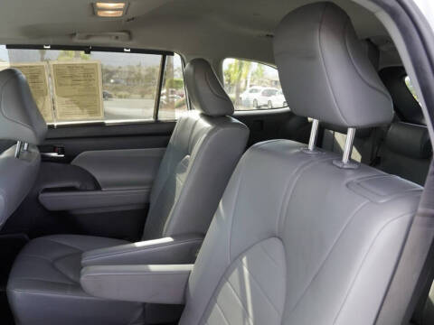 2022 Toyota Highlander XLE