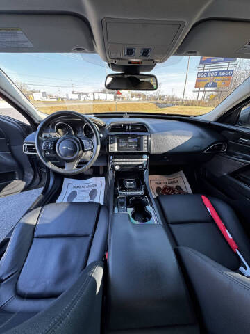 2017 Jaguar XE 25t Premium