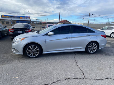 2014 Hyundai Sonata for sale at First Choice Auto Sales in Bakersfield CA