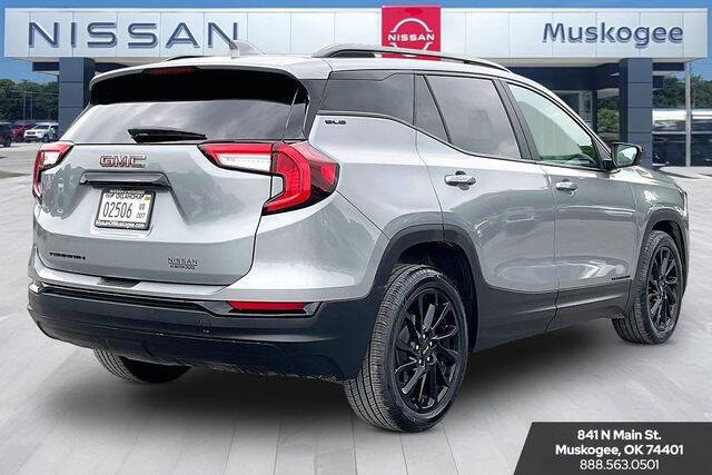 2024 GMC Terrain SLE