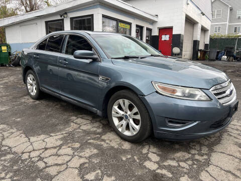 2010 Ford Taurus SEL