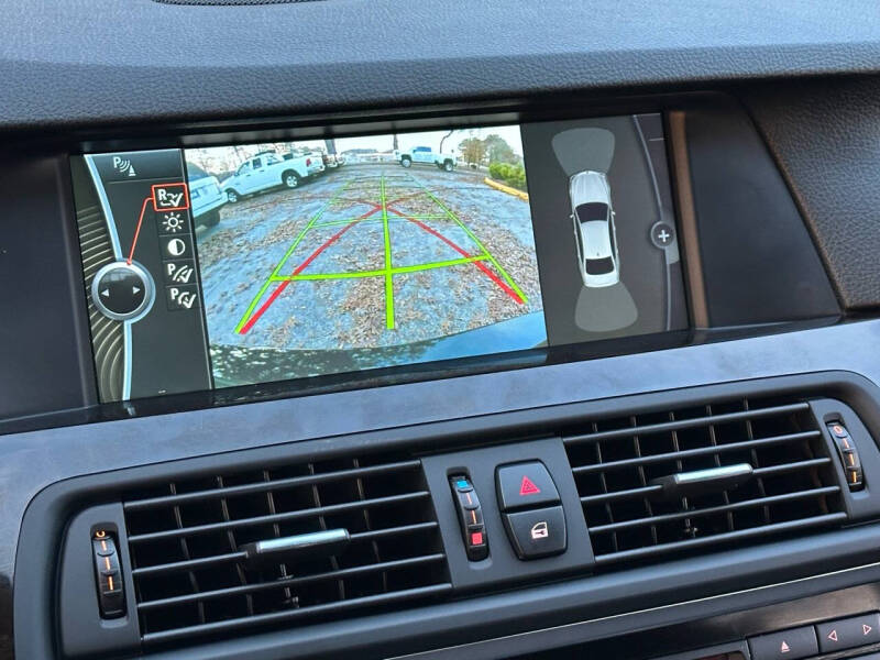 2011 BMW 5 Series 550i xDrive