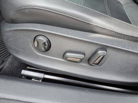 2018 Volkswagen Passat 2.0T R-Line