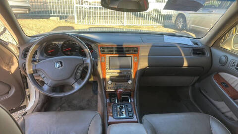 2004 Acura RL 3.5 w/Navi