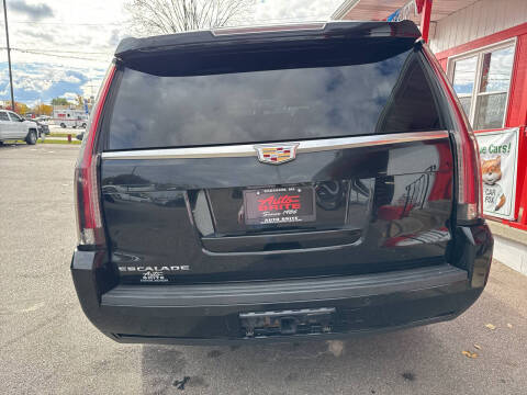 2016 Cadillac Escalade ESV Luxury Collection