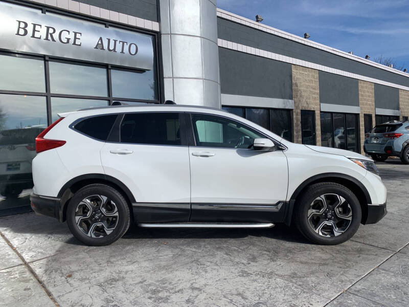 2019 Honda CR-V Touring photo 6