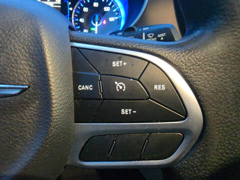 2021 Chrysler Voyager LX