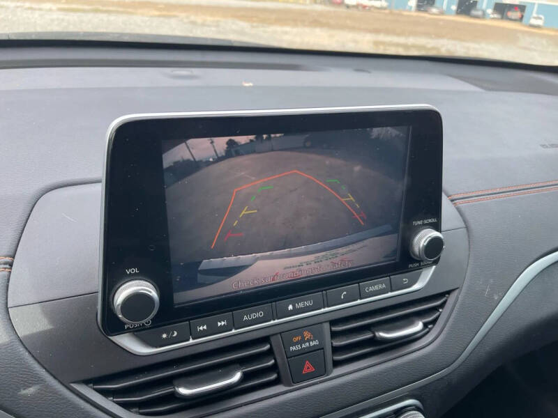 2021 Nissan Altima 2.5 SR