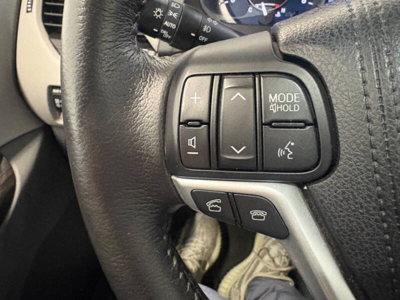 2016 Toyota Sienna XLE 7-Passenger