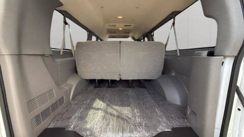 2025 Chevrolet Express LT 3500