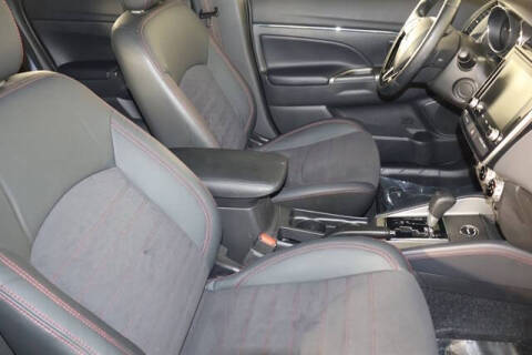 2023 Mitsubishi Outlander Sport SE