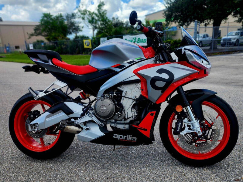 2021 Aprilia Tuono 660