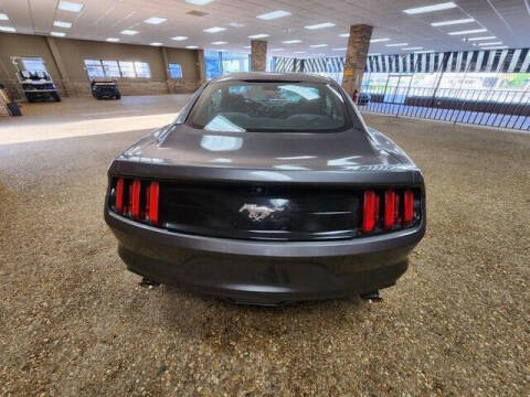 2017 Ford Mustang V6