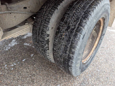 2004 Ford E-Series E-350 SD