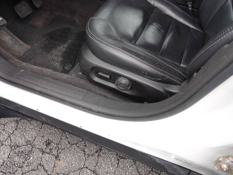 2017 Ford Taurus SEL