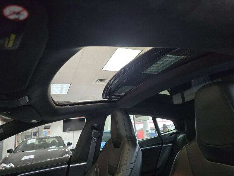 2015 Tesla Model S 70D