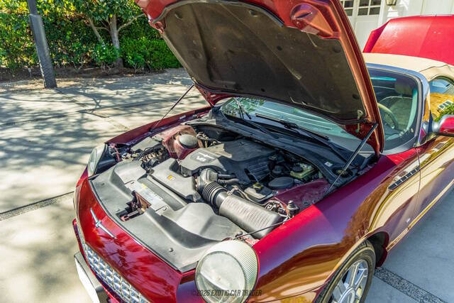 2004 Ford Thunderbird Deluxe