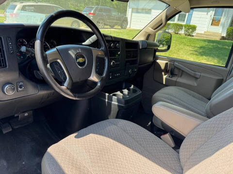 2017 Chevrolet Express 2500