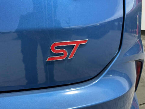 2019 Ford Edge ST
