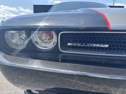 2011 Dodge Challenger SE