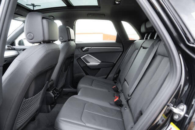 2025 Audi Q3 quattro S line Premium 45 TFSI