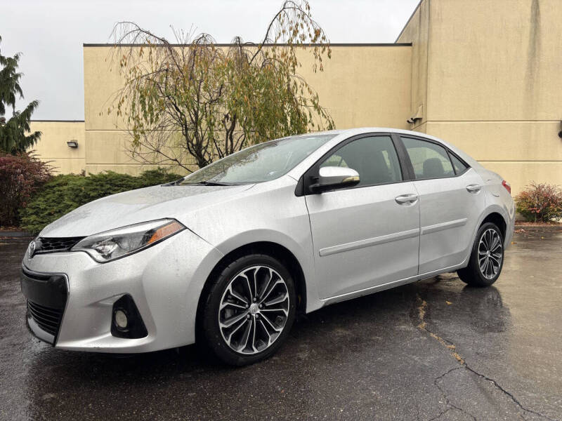 2014 Toyota Corolla S Plus's photo