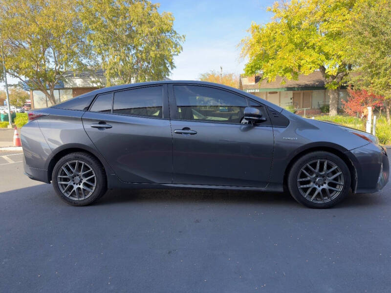 2016 Toyota Prius Four