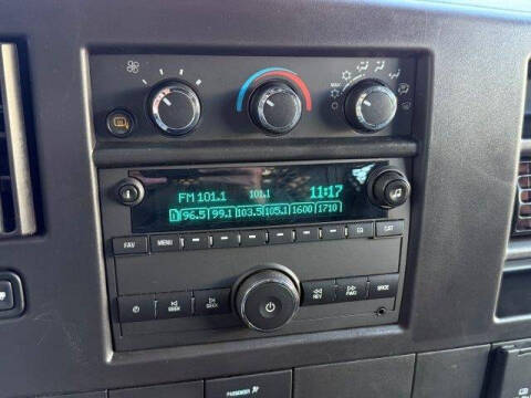 2024 Chevrolet Express 2500