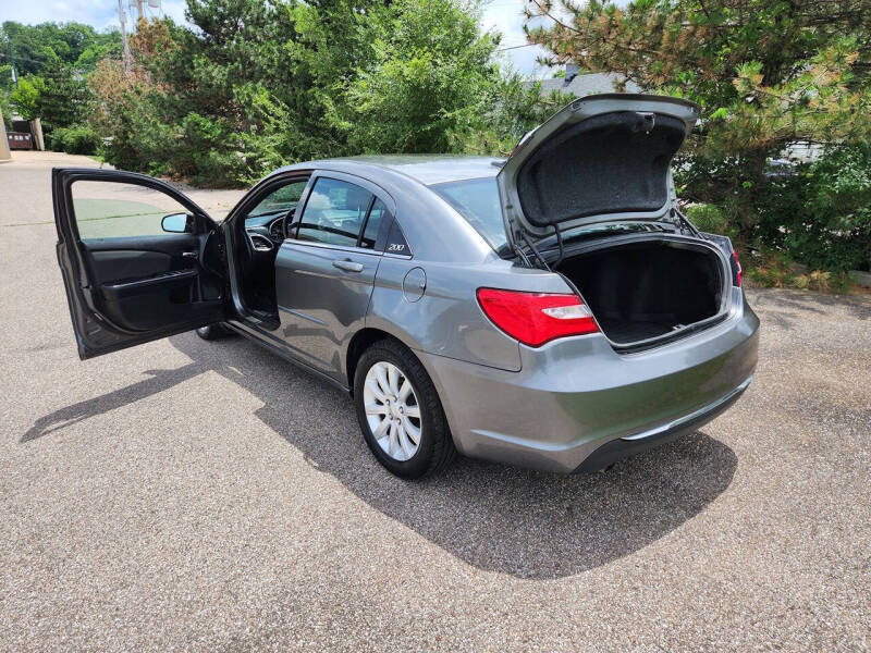 2012 Chrysler 200 Touring