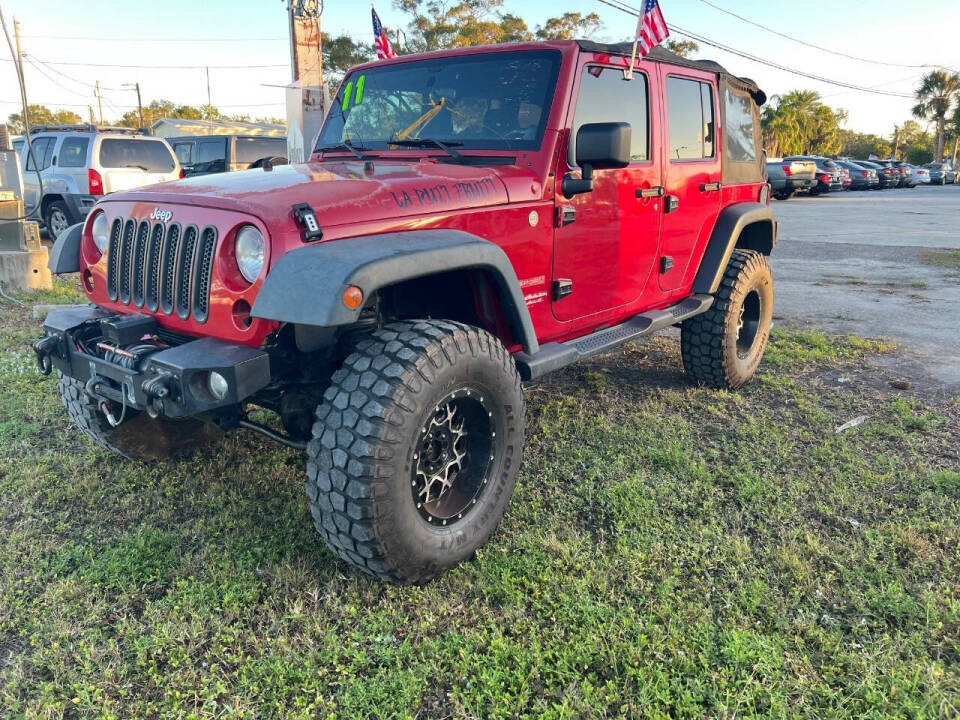 2011 Jeep Wrangler Unlimited Sport photo 2