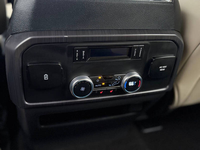 2023 Ford Expedition MAX Platinum