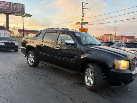 2011 Chevrolet Avalanche LS