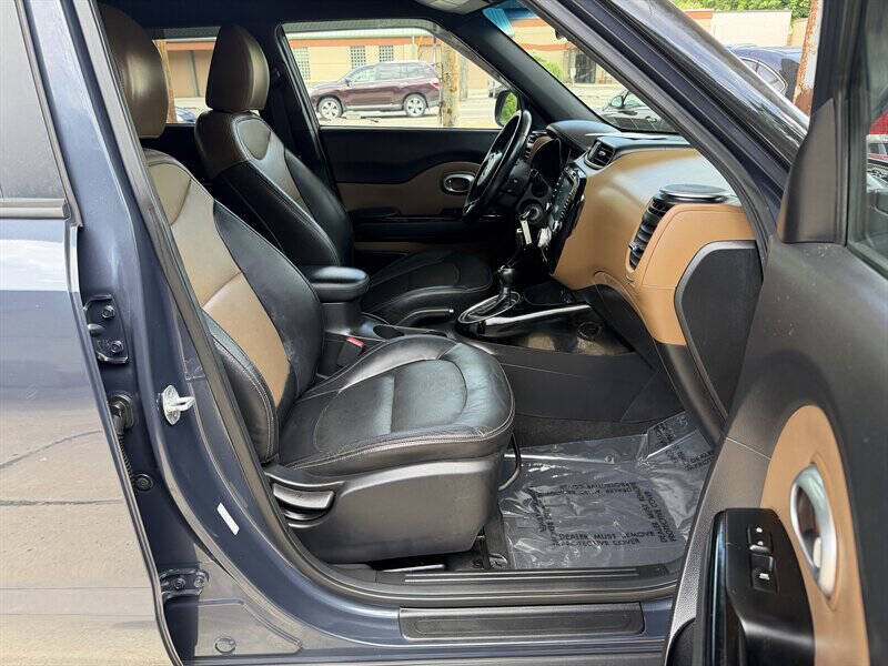 2016 Kia Soul +
