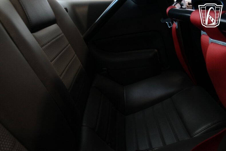 2005 Ford Mustang