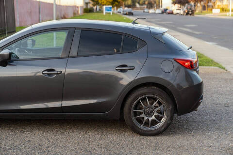 2016 Mazda MAZDA3 i Sport