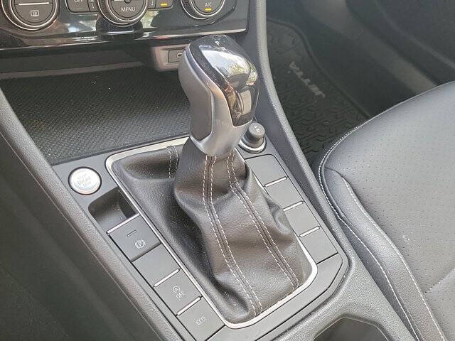 2023 Volkswagen Jetta SE