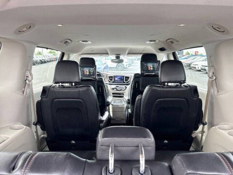 2018 Chrysler Pacifica Touring L Plus