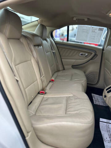 2013 Ford Taurus SEL