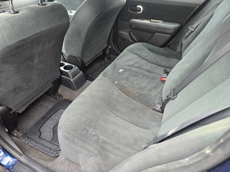 2012 Nissan Versa 1.8 SL