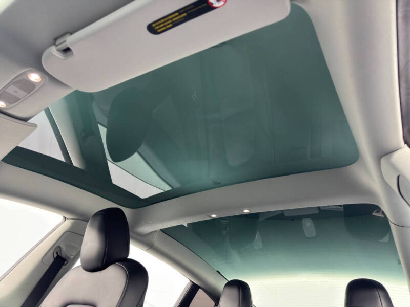 2023 Tesla Model 3 Performance