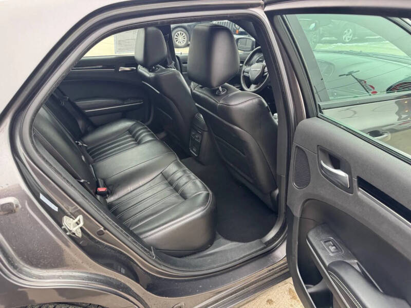 2023 Chrysler 300 S V6